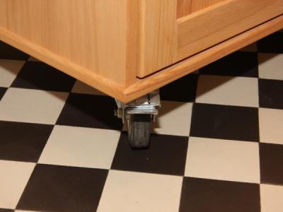 Detailansicht: Kücheninsel Rollen